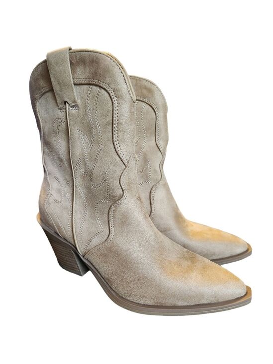 Universal Thread Shoes - Universal Thread Western Jacey Ankle Boots Size 6 NWOT